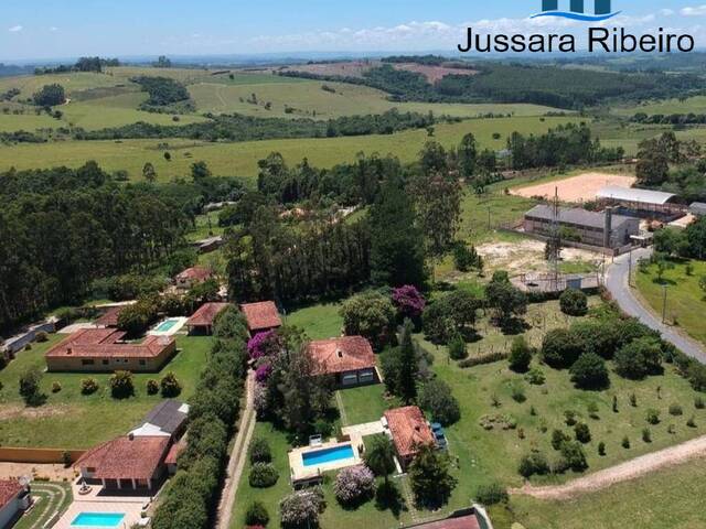 Casa para Venda em Sarapuí - 1